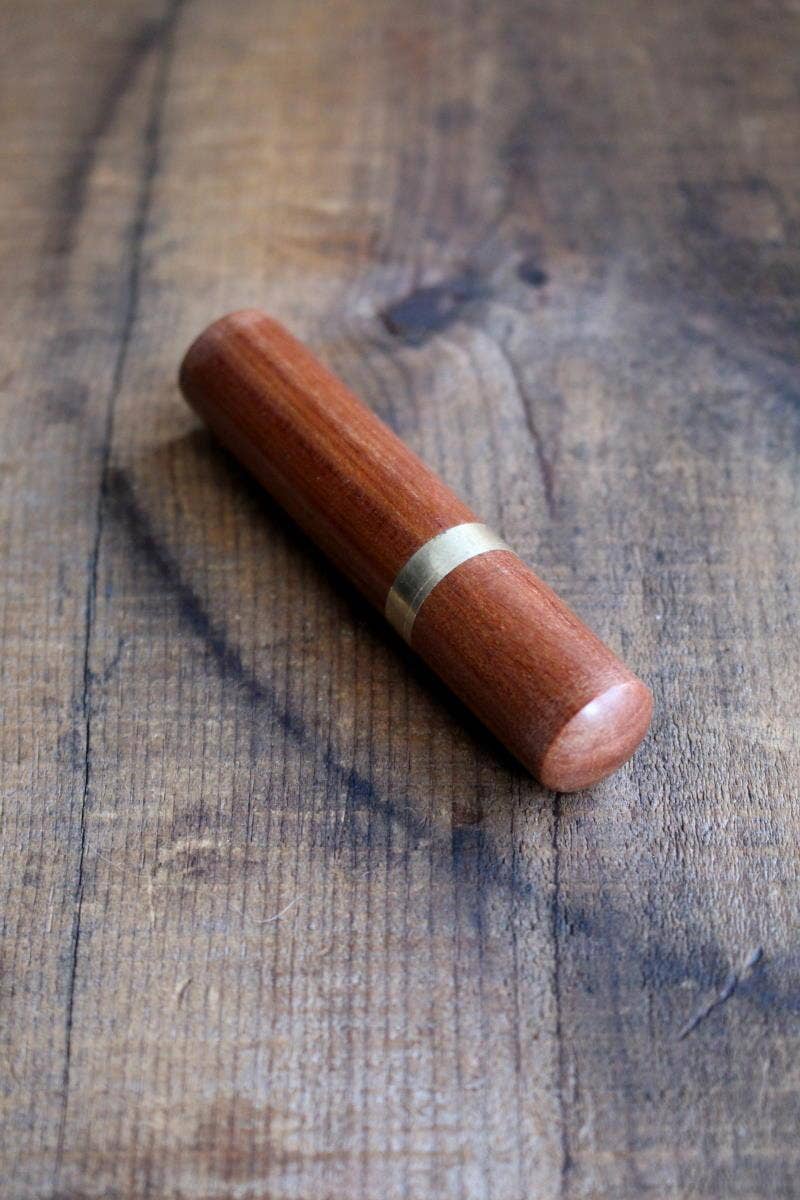 NNK Press Wooden Needle Case (Sandalwood)