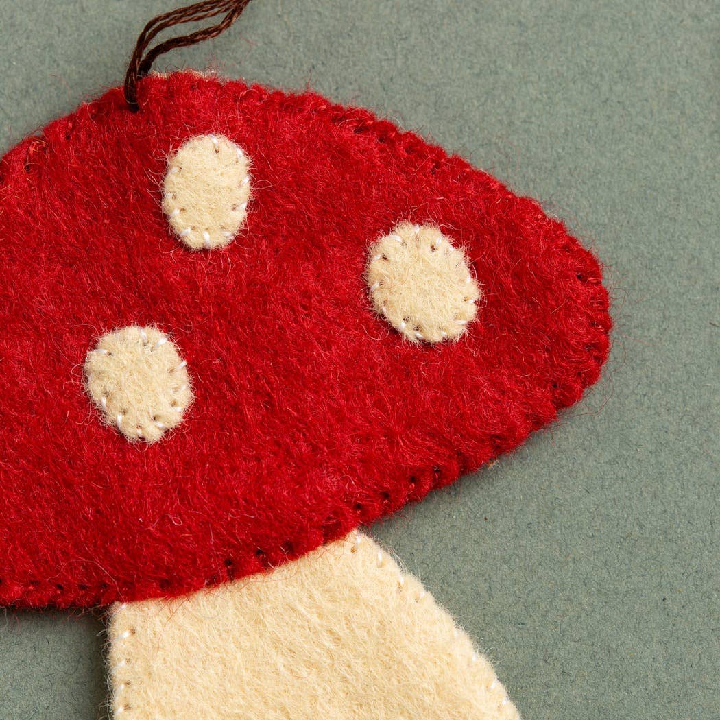 Corinne Lapierre Woodland Garland Felt Craft Kit