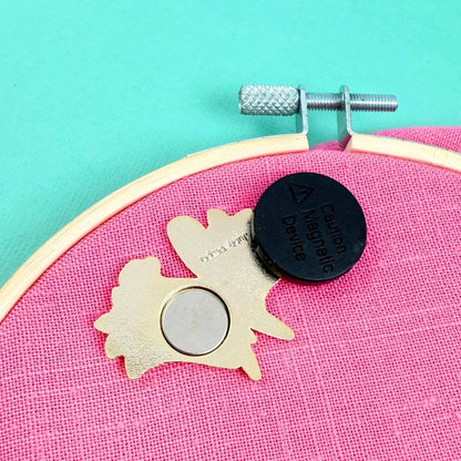 Jubly-Umph 'Measure Twice Cuss Once' Needle Minder