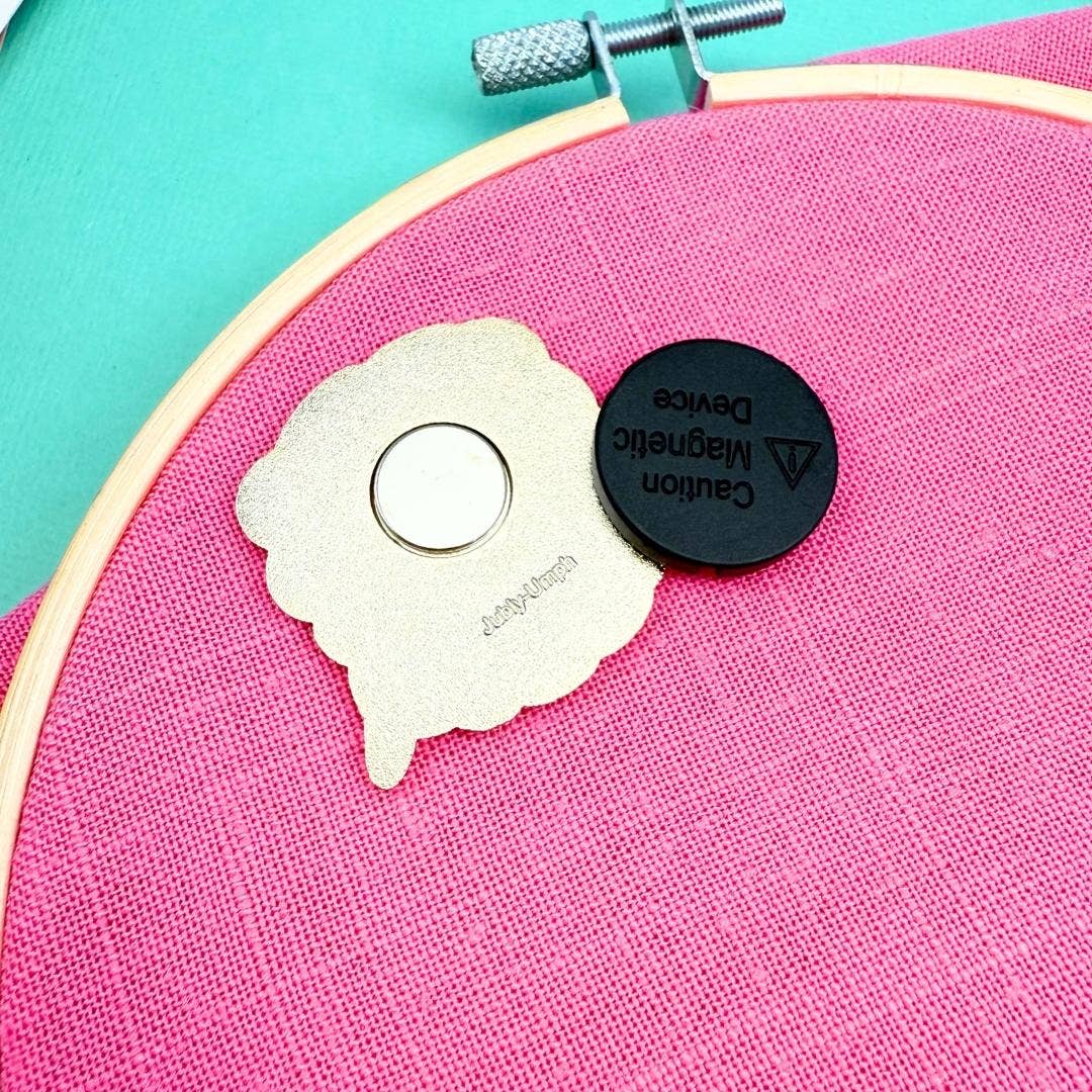 Jubly-Umph 'Obsessively Making Stuff' Needle Minder