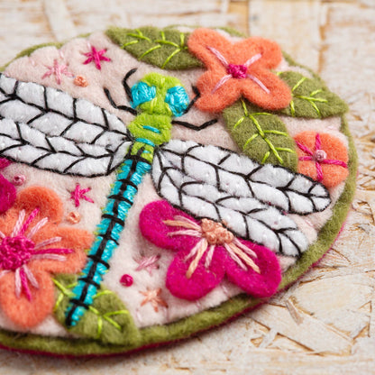 Hawthorn Handmade Dragonfly Felt Craft Brooch Kit