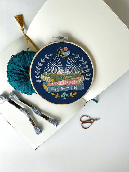 Rikrack Reader Embroidery Kit