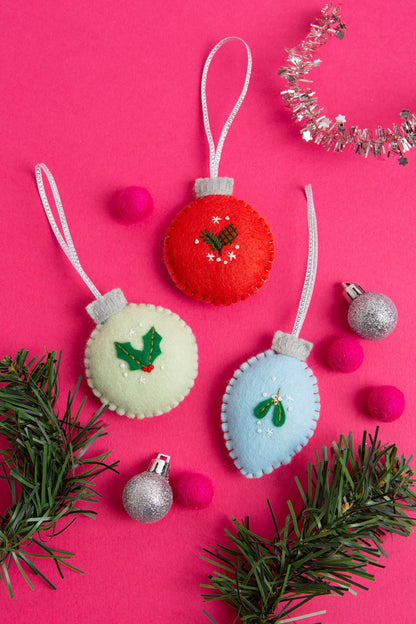 Hawthorn Handmade Christmas Baubles Felt Craft Kit