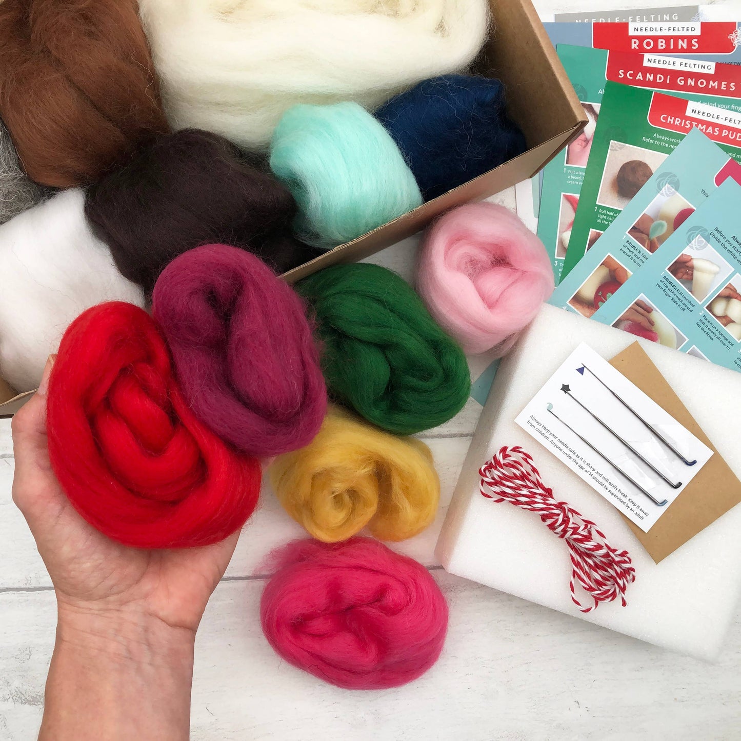 Bergin & Bath Needle Felting: Christmas Bumper Kit