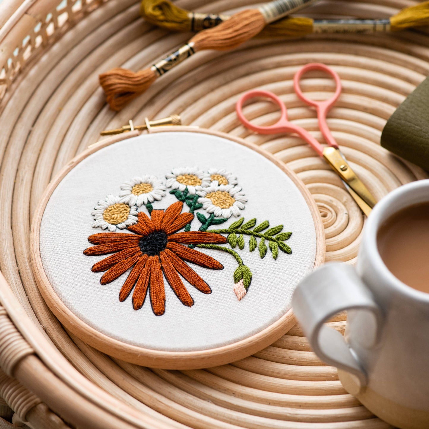 Stitch Happy Retro Daisies Modern Eco Embroidery Kit