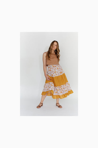 Common Stitch Fawn Skirt Set